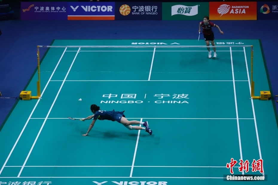 特别是在比 特别是在比